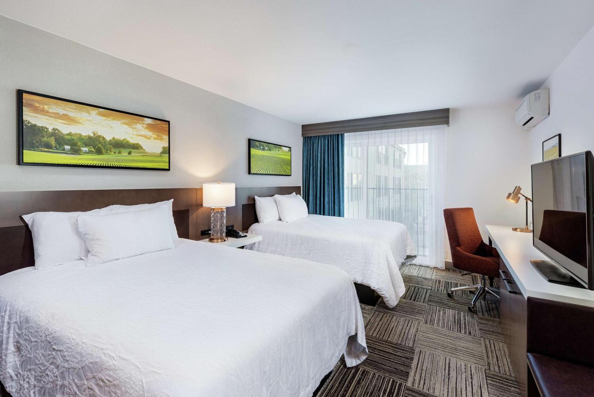 Hilton Garden Inn Davis Downtown Buitenkant foto